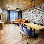 Demaenovka Jasna Hotel apartamentowy