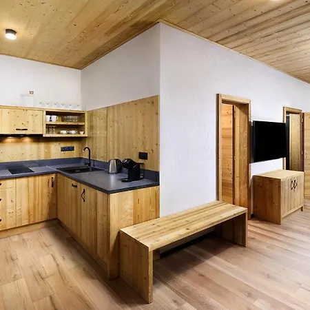 מלון דירות Demaenovka Jasna דמנובסקה דולינה