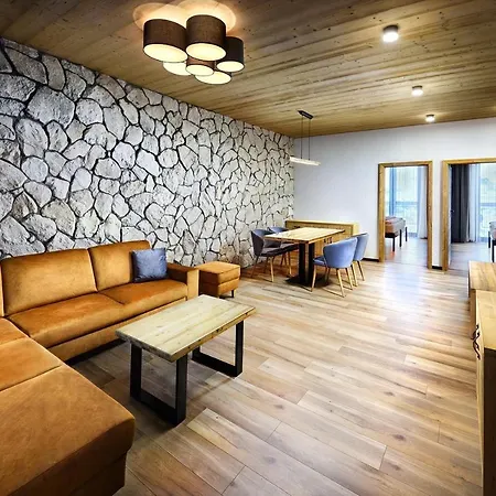 Demaenovka Jasna 4*