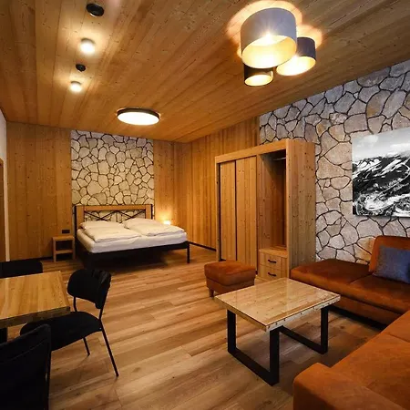 Hotel apartamentowy Demaenovka Jasna Dolina Demianowska