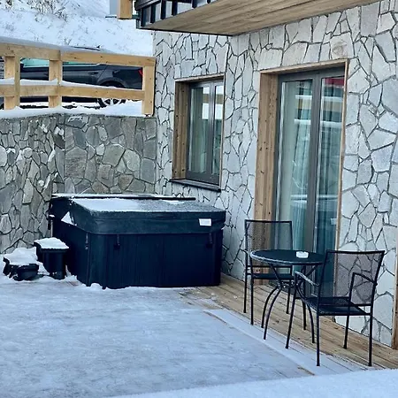 Demaenovka Jasna מלון דירות דמנובסקה דולינה