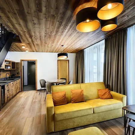 Hotel apartamentowy Demaenovka Jasna 4*