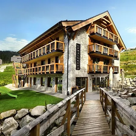 Demaenovka Jasna מלון דירות דמנובסקה דולינה